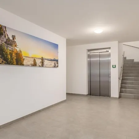 Apartment Mountain - By Mynests