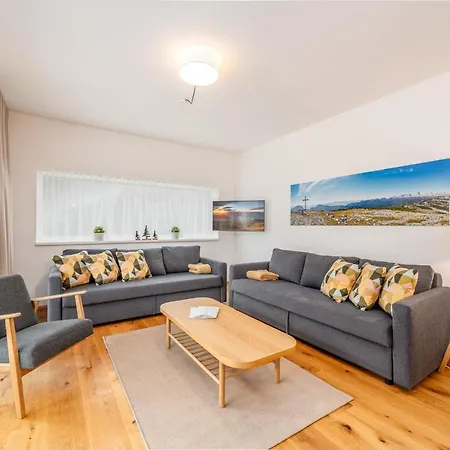 Mountain - By Mynests Apartment Grobming