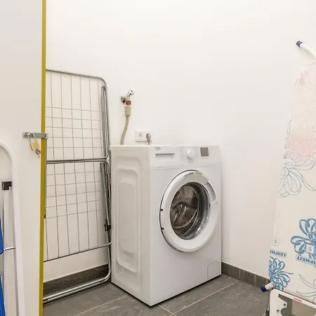 Mountain - By Mynests 格洛博明