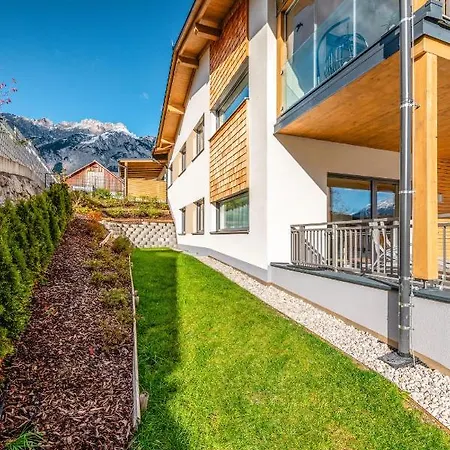 公寓 Mountain - By Mynests 格洛博明