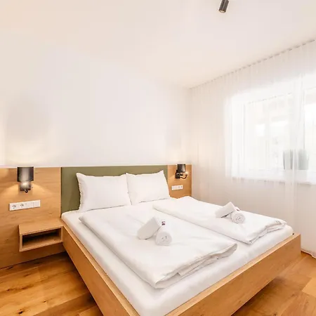 Mountain - By Mynests * 格洛博明