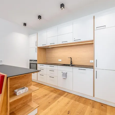 公寓 Mountain - By Mynests *